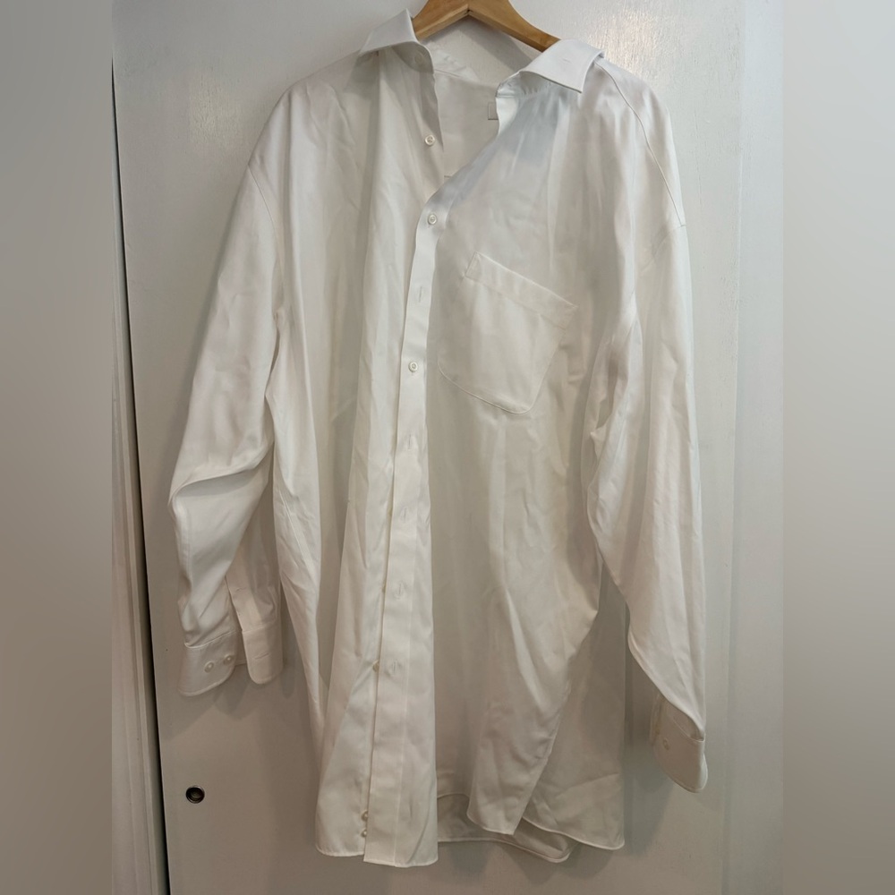 Elegant White Men's Dress Shirt